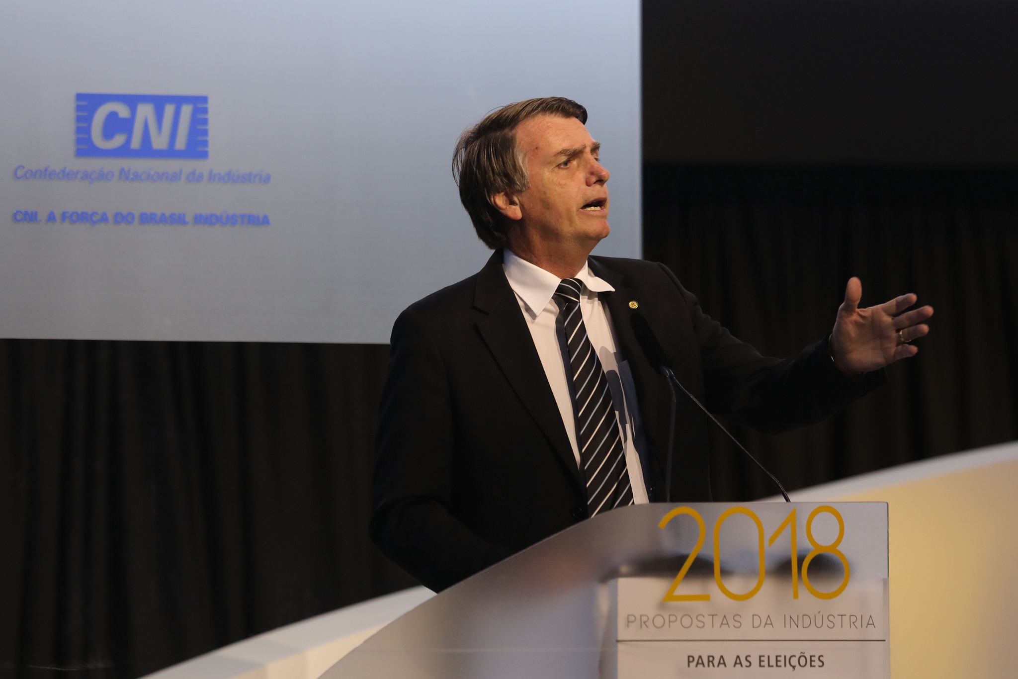 Bolsonaro: "O governo precisa entender que ele é o empregado e não o patrão. Precisamos reconquistar a confiança da classe empresarial"